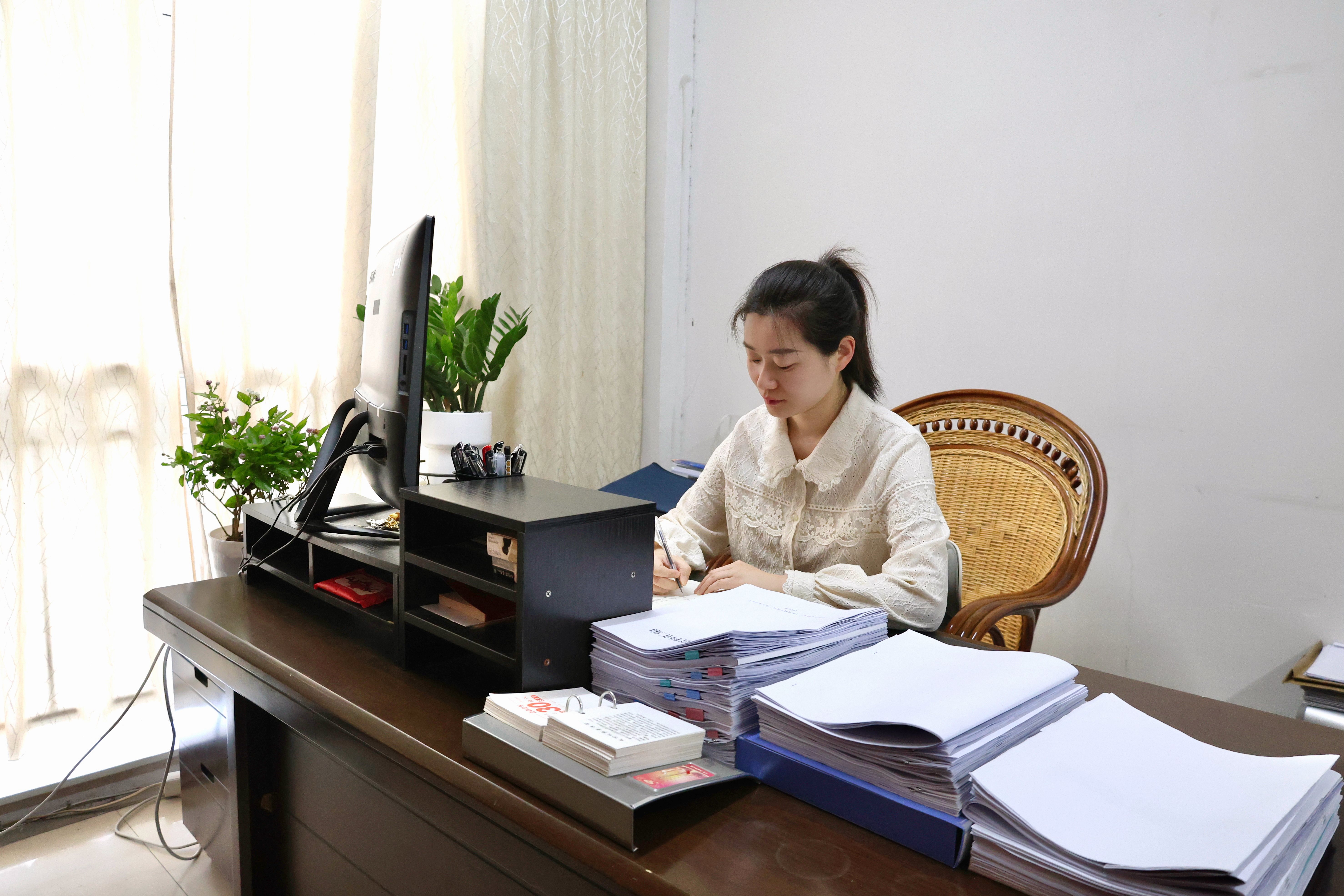 桐城市大关镇党委副书记、镇长王楠接受桐城市人民政府网在线访谈